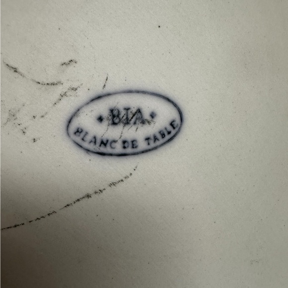 BIA Blanc De Table Casserole Dish With Lid Round White Blue Ribbed 8.5”x 4.5” - Picture 5 of 7